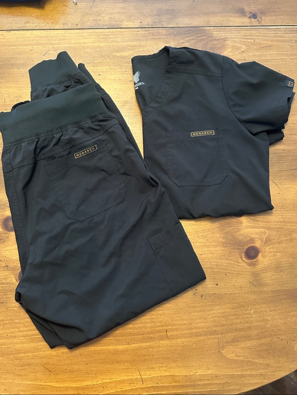 Monarch Black Scrub set
